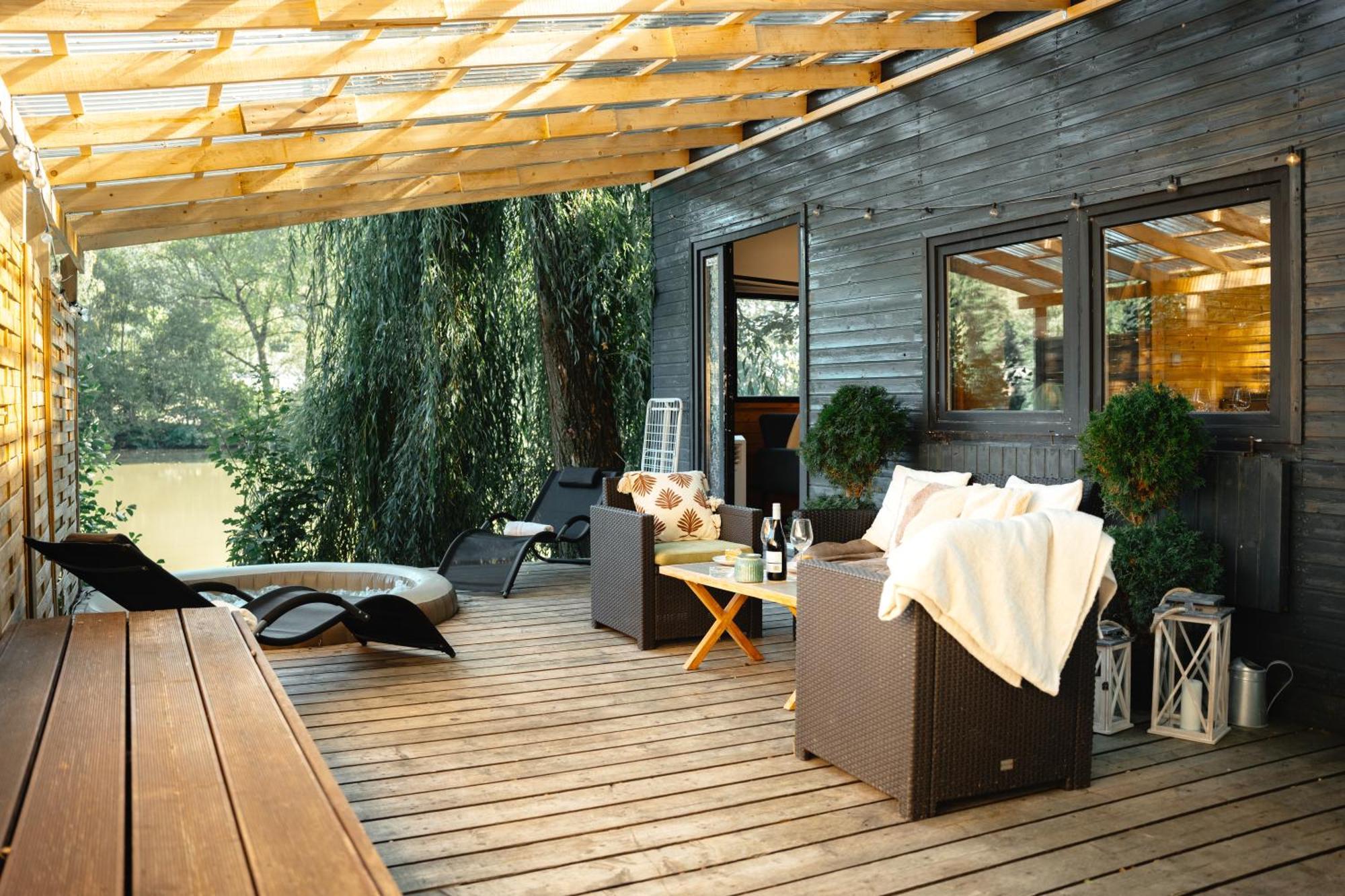 Secret Lake Prag Magic Place Relaxation& Wellness Rehenice Экстерьер фото